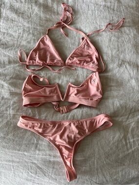 Boutine LA Pink Triangle & V-Wire Bikini Set
